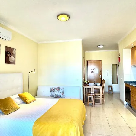 Da Rocha, 601 Faia, Lovely Studio, Pool, Air Conditioning And Free Wifi, By Ig Apartment